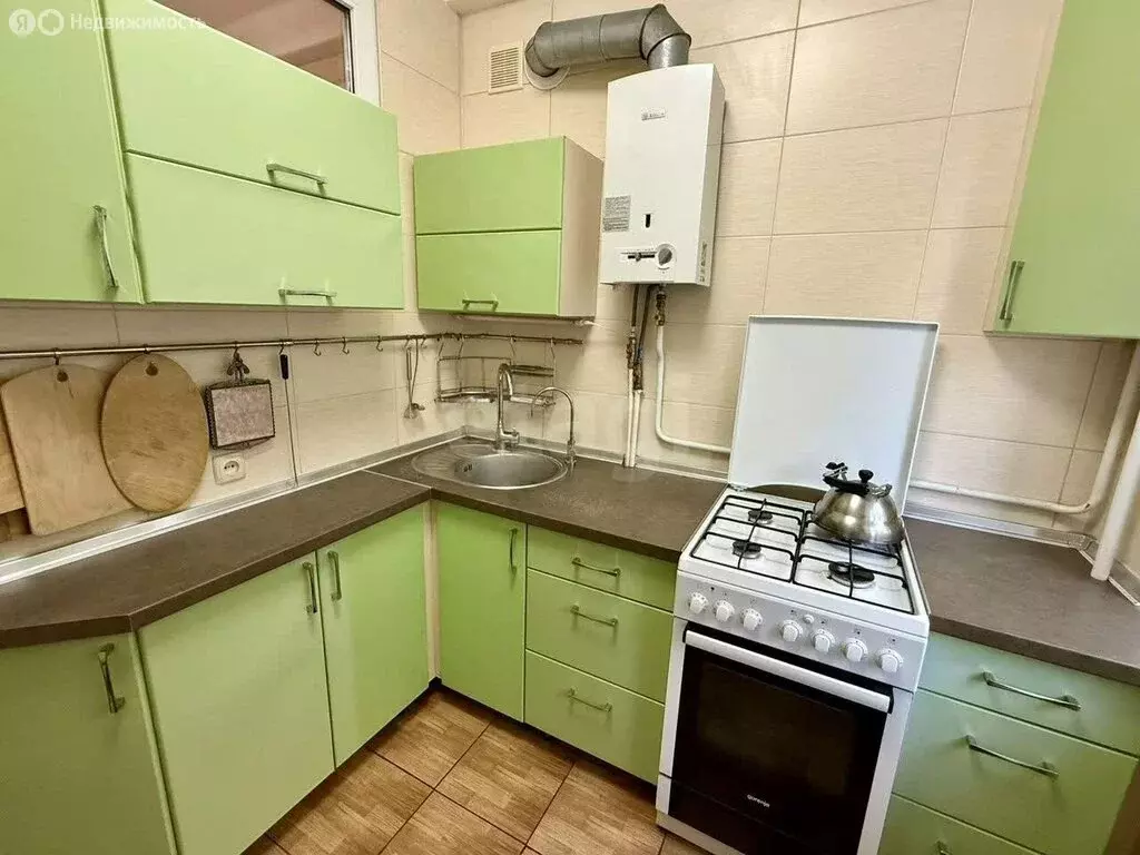 3-комнатная квартира: Симферополь, бульвар Ивана Франко, 7 (61.5 м) - Фото 0