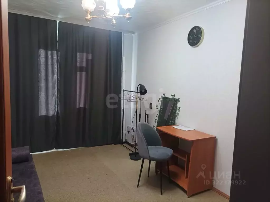 Комната Тюменская область, Тюмень ул. Мельникайте, 127а (12.3 м) - Фото 0