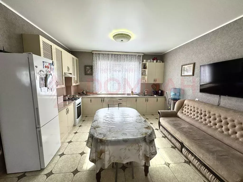 Дом в Ростовская область, Волгодонск Индустриальная ул. (100 м) - Фото 2