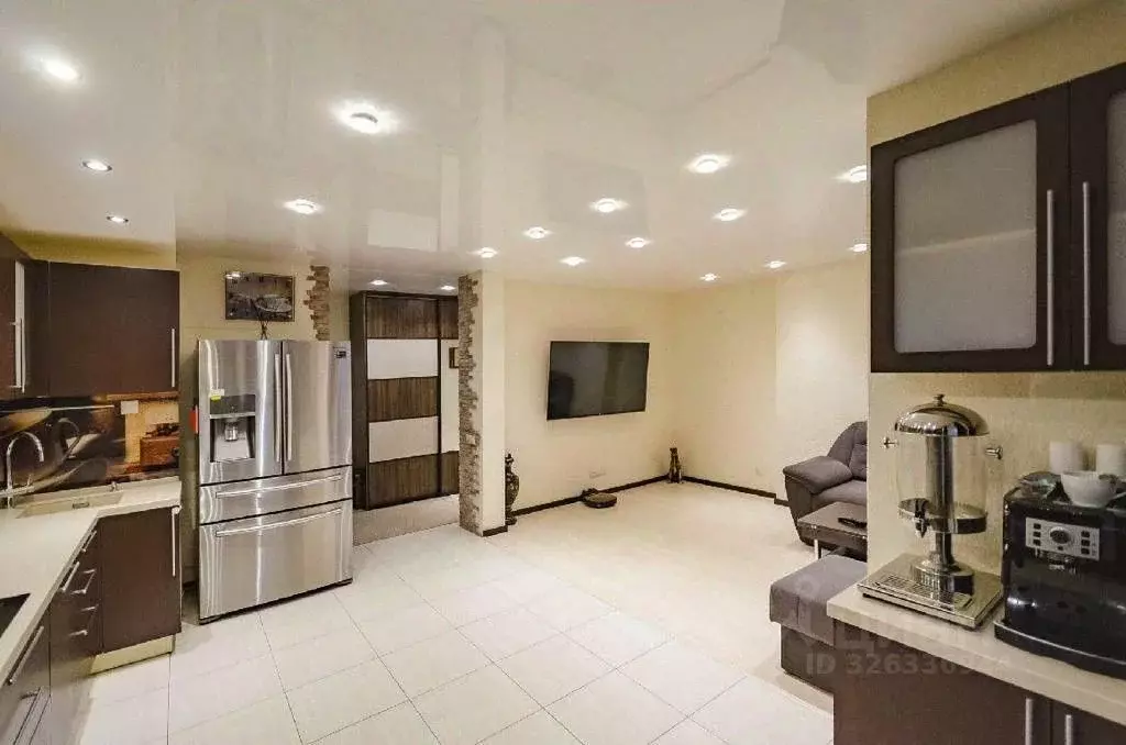 3-к кв. Свердловская область, Екатеринбург ул. Ракетная, 18 (71.0 м) - Фото 2