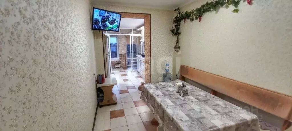 5-к кв. Крым, Сакский район, с. Ромашкино ул. Интернациональная, 48 ... - Фото 1