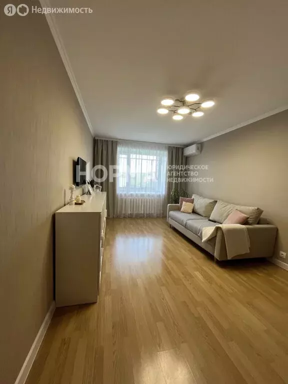 3-комнатная квартира: Октябрьский, 35-й микрорайон, 17 (65.8 м) - Фото 2