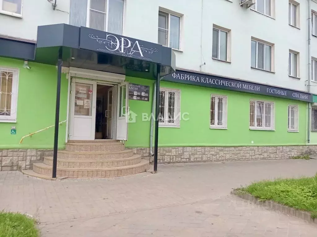 Торговая площадь в Смоленская область, Гагарин ул. Гагарина, 7/1 (157 ... - Фото 0