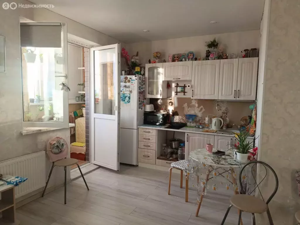 Квартира-студия: Краснодар, улица Лётчика Позднякова, 2к6 (24 м) - Фото 1