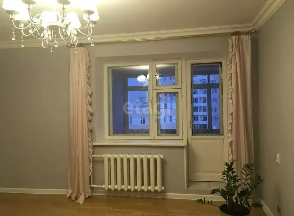 4-комнатная квартира: Якутск, улица Петровского, 3 (94.7 м) - Фото 1