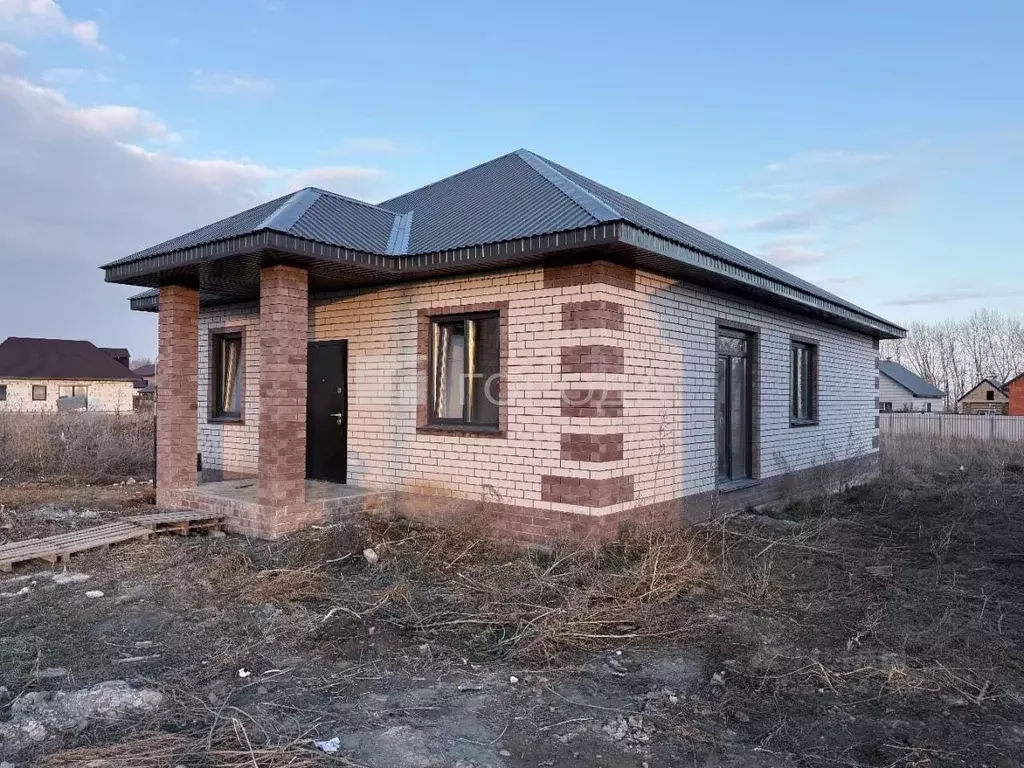 Дом в Алтайский край, Барнаул городской округ, пос. Центральный ул. ... - Фото 1