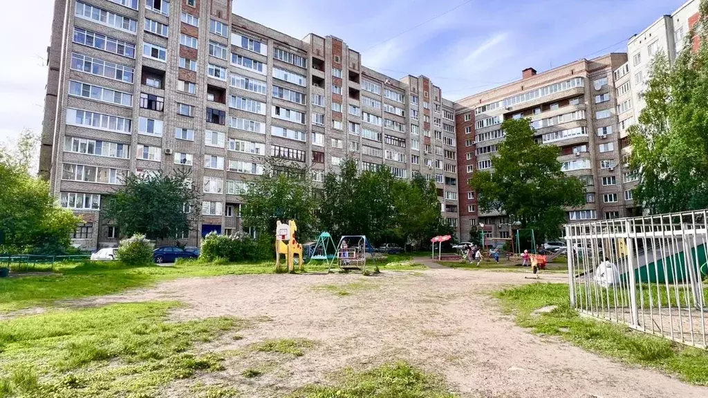 3-к кв. Омская область, Омск Заозерный мкр, ул. Лаптева, 4 (63.0 м) - Фото 1