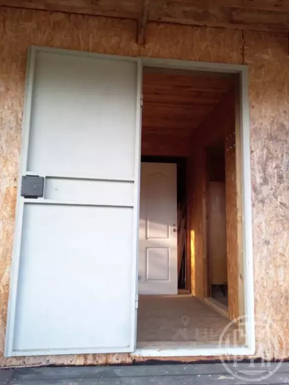 Дом в Ленинградская область, Лужский район, Заклинское с/пос, ... - Фото 1