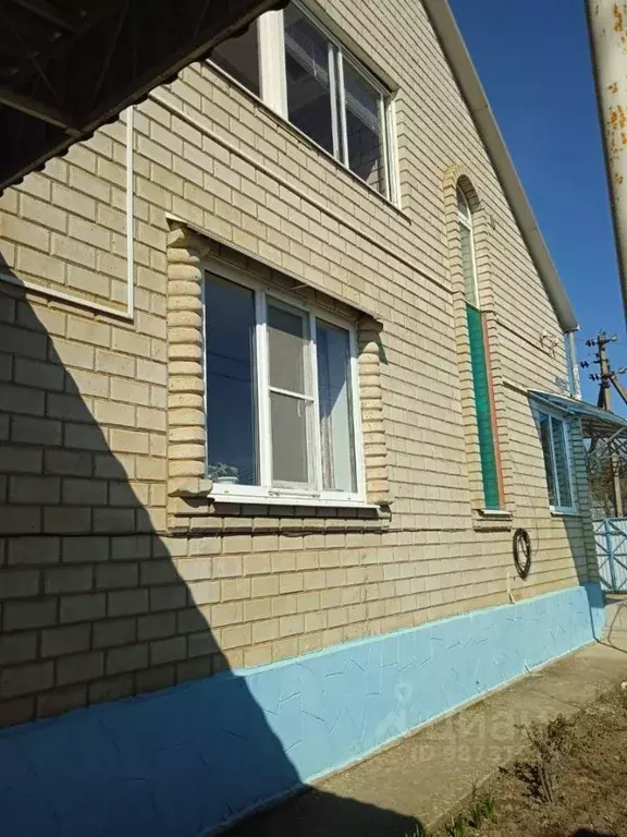 Дом в Краснодарский край, Абинск Керченская ул. (194 м) - Фото 1