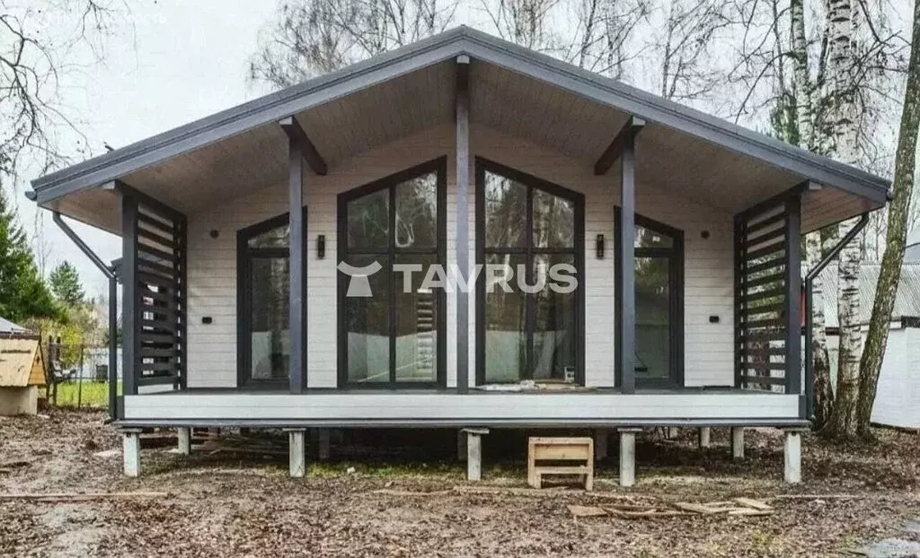 Дом в Добровское сельское поселение, село Краснолесье (120 м) - Фото 1