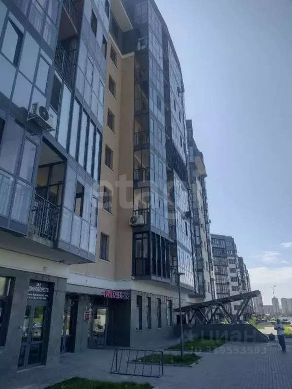 Помещение свободного назначения в Красноярский край, Красноярск ул. ... - Фото 0