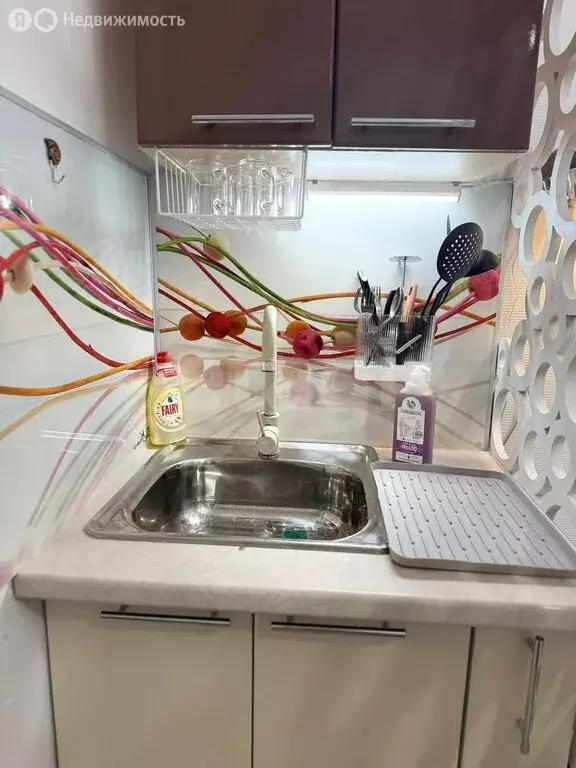 Квартира-студия: Тюмень, улица Александра Логунова, 3 (16.6 м) - Фото 0