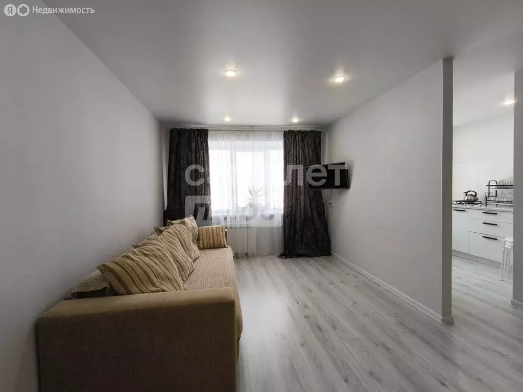 1-комнатная квартира: Миасс, улица 8 Марта, 195 (30 м) - Фото 1