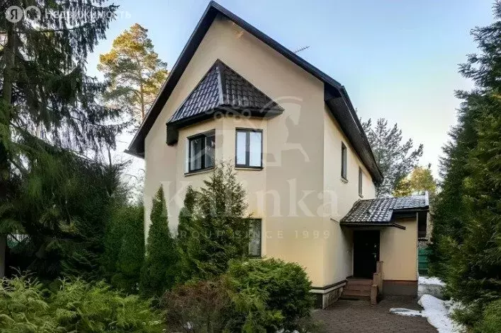 Дом в Жуковка, КП Жуковка-3 (220 м) - Фото 0