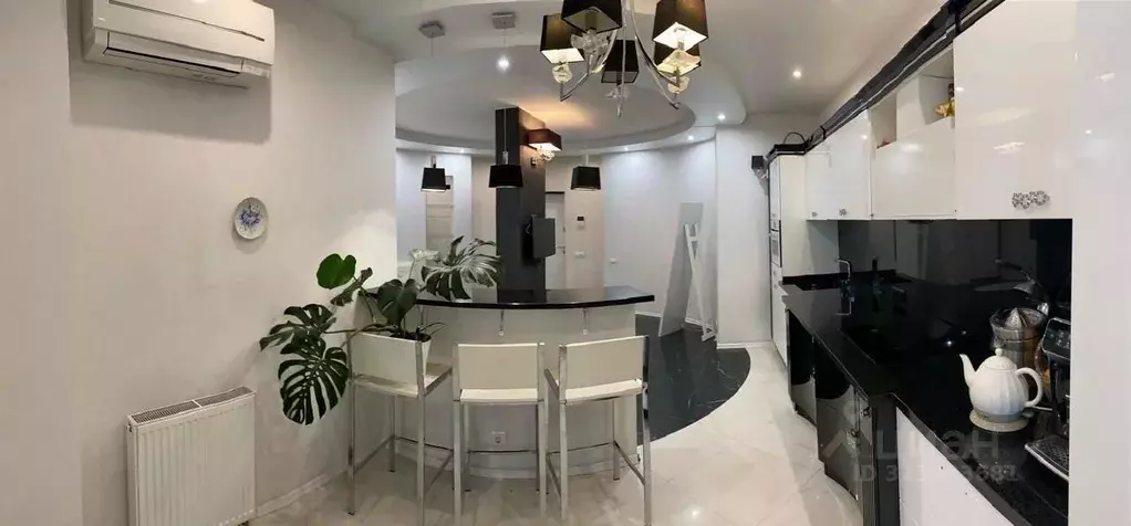 3-к кв. Московская область, Химки ул. Калинина, 9 (101.5 м) - Фото 0