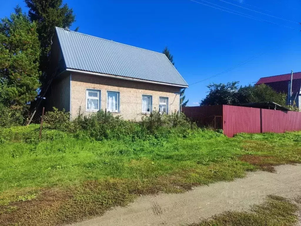 Дом в Курганская область, Шадринский муниципальный округ, д. Максимова ... - Фото 1