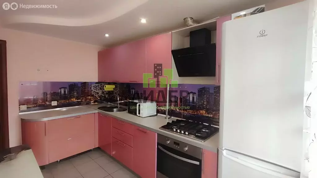 3-комнатная квартира: Нефтекамск, Комсомольский проспект, 43 (73.4 м) - Фото 1