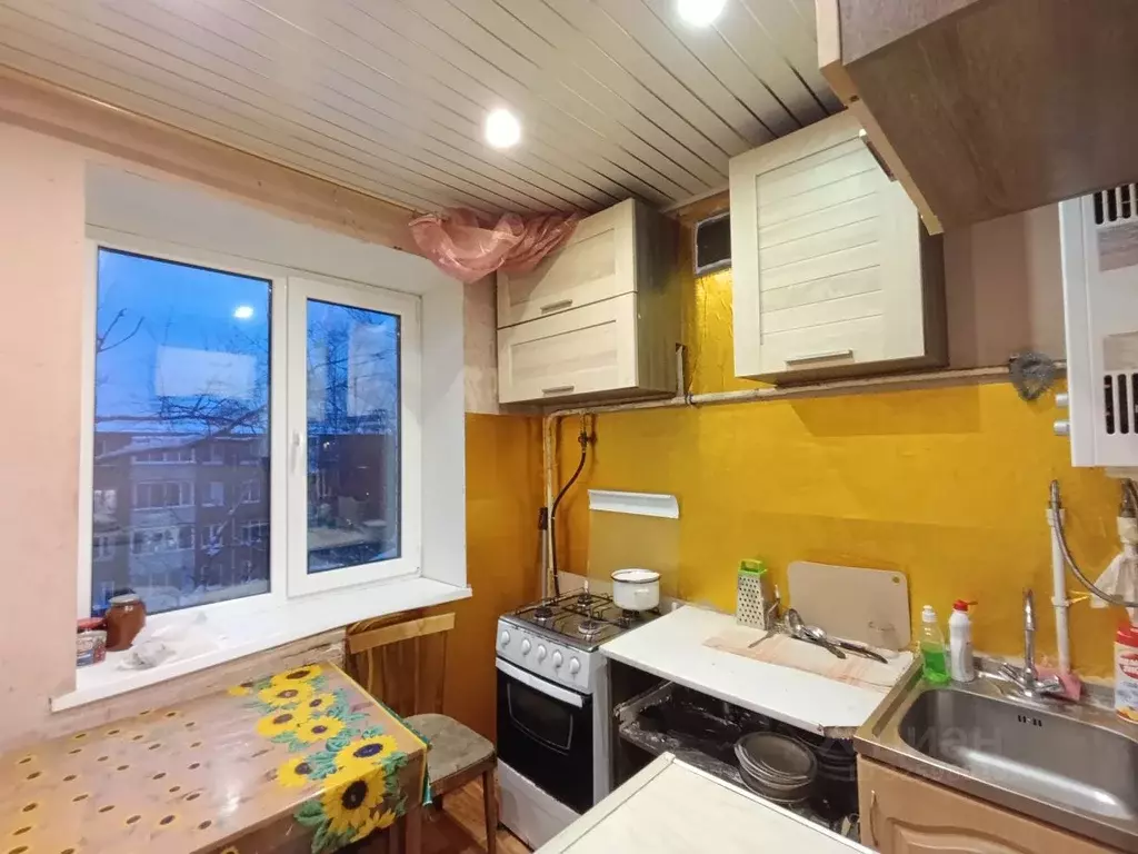 3-к кв. Ленинградская область, Гатчина ул. Лейтенанта Шмидта, 4 (65.0 ... - Фото 1