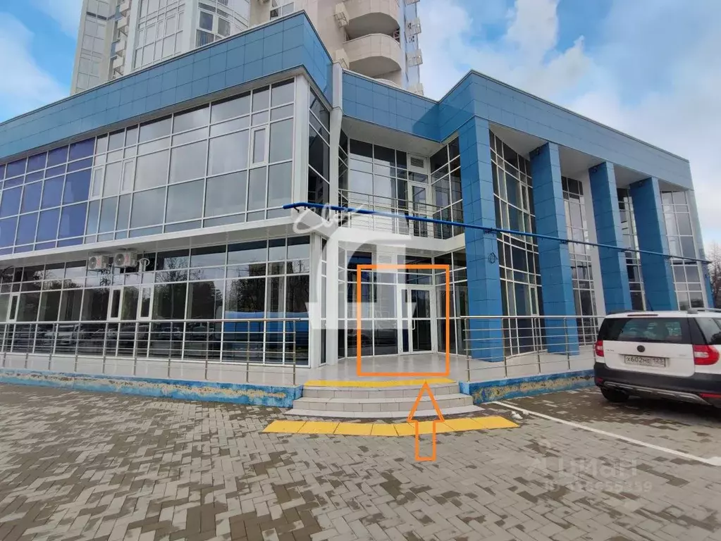 Офис в Краснодарский край, Краснодар ул. Шоссе Нефтяников, 18к2 (61 м) - Фото 0