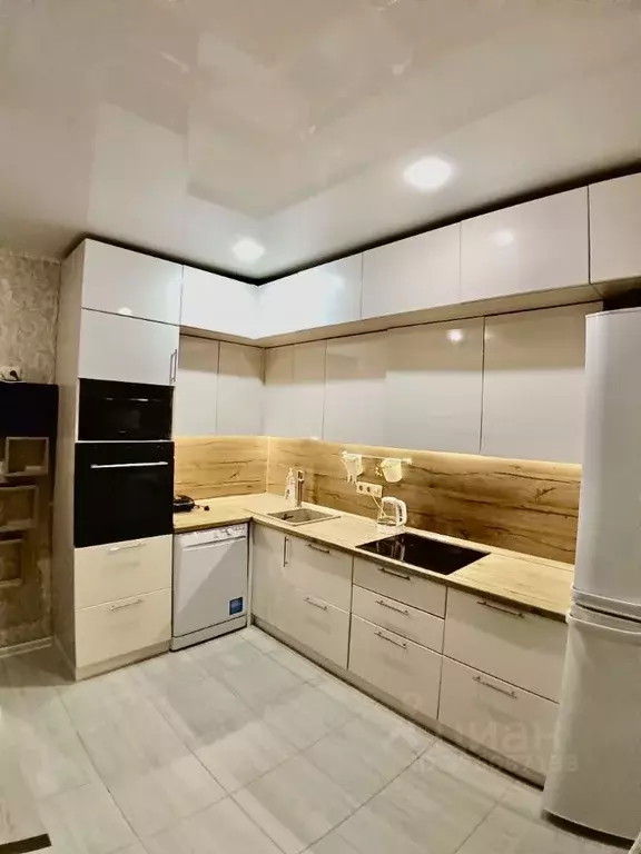 3-к кв. Самарская область, Самара ул. Виталия Талабаева, 6 (80.0 м) - Фото 1