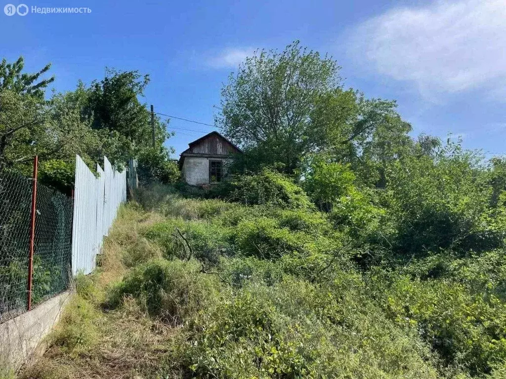 Участок в Ростов-на-Дону, садовое товарищество Садовод-Любитель, ... - Фото 0