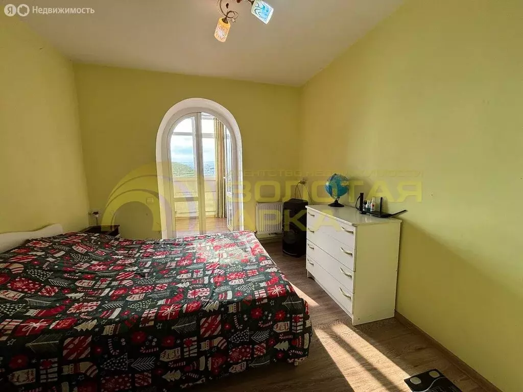 3-комнатная квартира: Крымск, Коммунистическая улица, 2 (65.3 м) - Фото 2