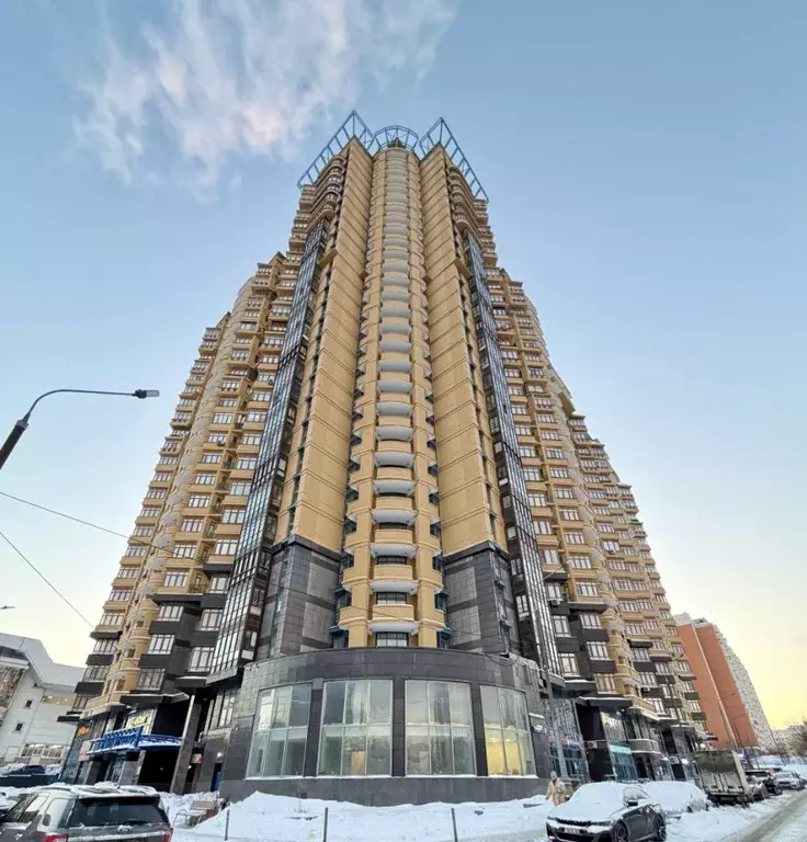 3-к кв. Москва ул. Покрышкина, 1к1 (130.0 м) - Фото 0