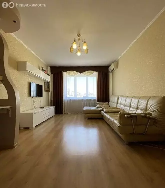 3-комнатная квартира: Ростов-на-Дону, улица Содружества, 35/2 (65 м) - Фото 0