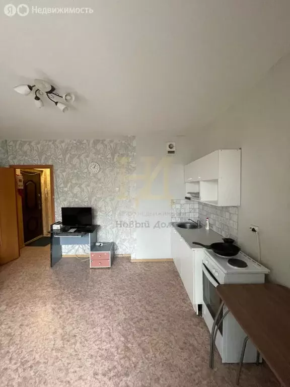 Квартира-студия: Челябинск, улица Толбухина, 5 (28 м) - Фото 2