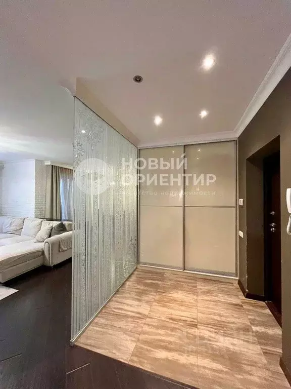 3-к кв. Свердловская область, Екатеринбург ул. Юмашева, 5 (109.3 м) - Фото 1