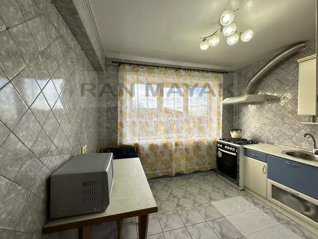 3-к кв. Адыгея, Майкоп ул. 2-я Кирпичная, 7 (66.7 м) - Фото 1