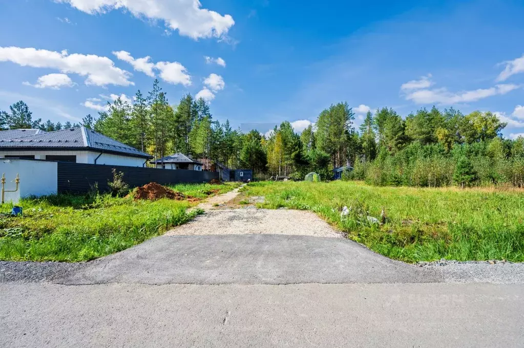Участок в Свердловская область, Сысертский муниципальный округ, пос. ... - Фото 1