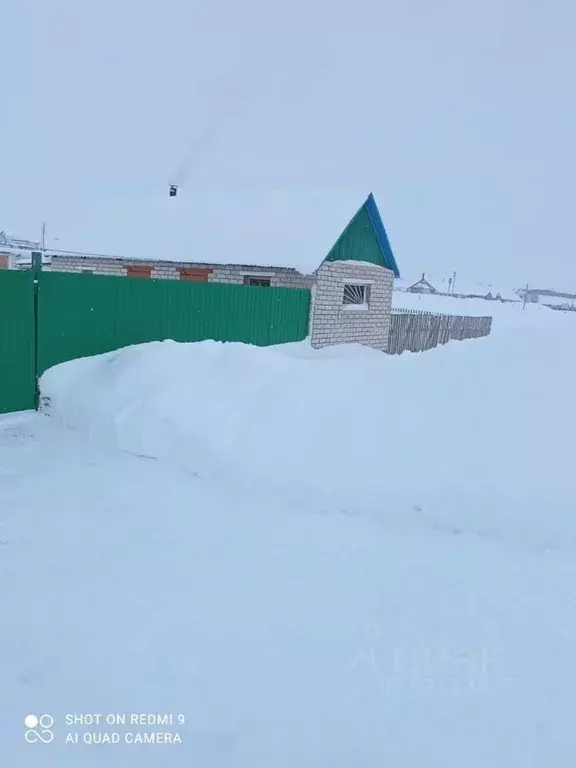 Дом в Башкортостан, Федоровский район, Разинский сельсовет, д. Саитово ... - Фото 0