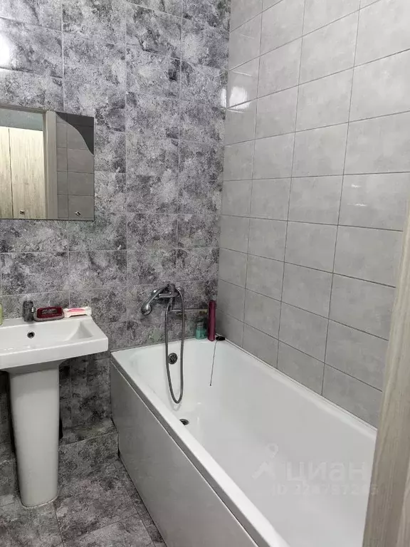 Студия Краснодарский край, Краснодар ул. Евгении Жигуленко, 25к1 (26.0 ... - Фото 2