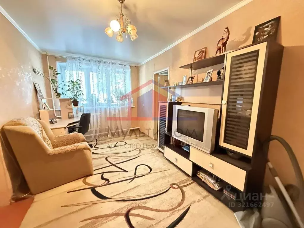 2-к кв. Белгородская область, Губкин Народная ул., 12 (41.0 м) - Фото 1