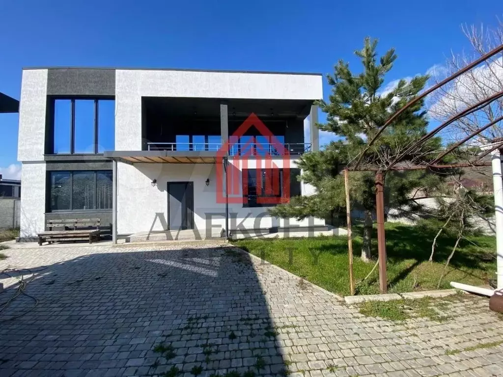 Дом в Севастополь с. Гончарное, ул. Орлиновская, 18 (273 м) - Фото 1