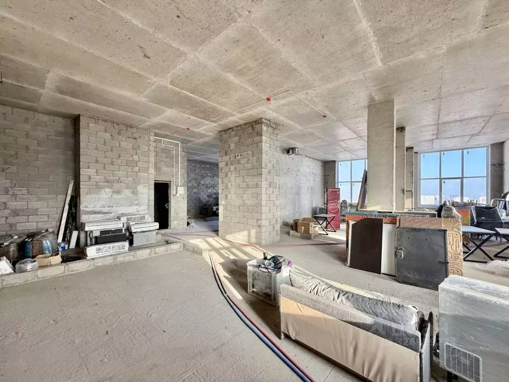 4-к кв. Московская область, Химки Молодежная ул., 7к1 (198.7 м) - Фото 1