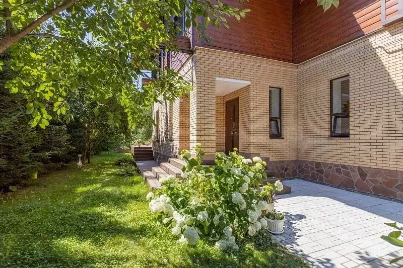 Дом в Татарстан, Лаишевский район, д. Матюшино, Миляш ДНТ 51 (320 м) - Фото 1