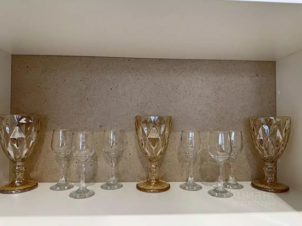 1-к кв. Тюменская область, Тюмень ул. Малыгина, 90 (50.0 м) - Фото 1