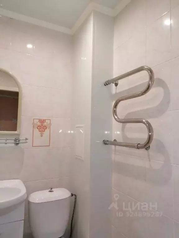 1-к кв. Омская область, Омск ул. 75-й Гвардейской Бригады, 1А (30.0 м) - Фото 2