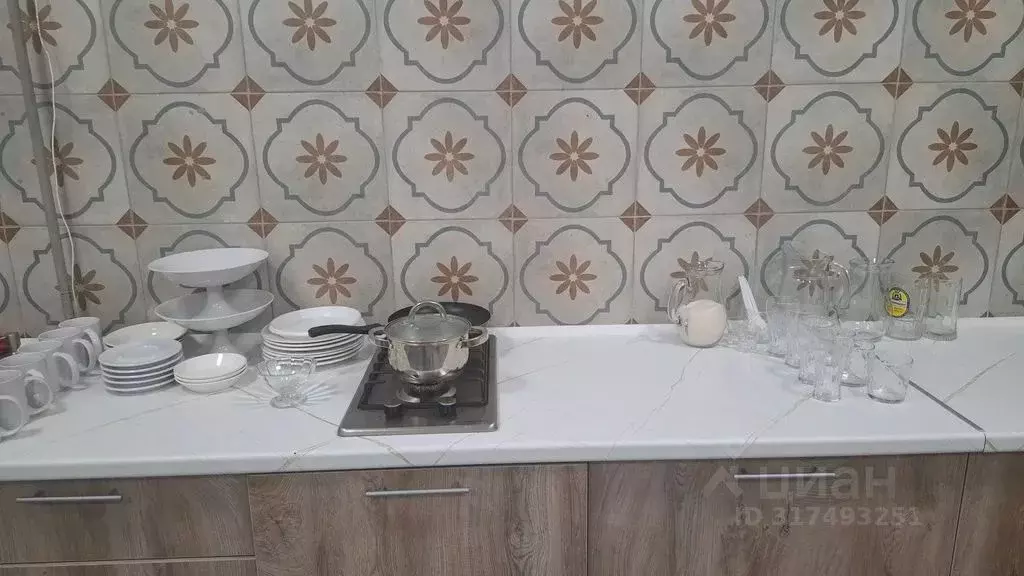 Комната Краснодарский край, Сочи Урожайная ул., 41Б/2 - Фото 1