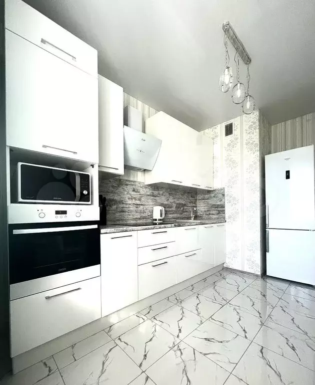 1-к. квартира, 45 м, 3/9 эт. - Фото 0
