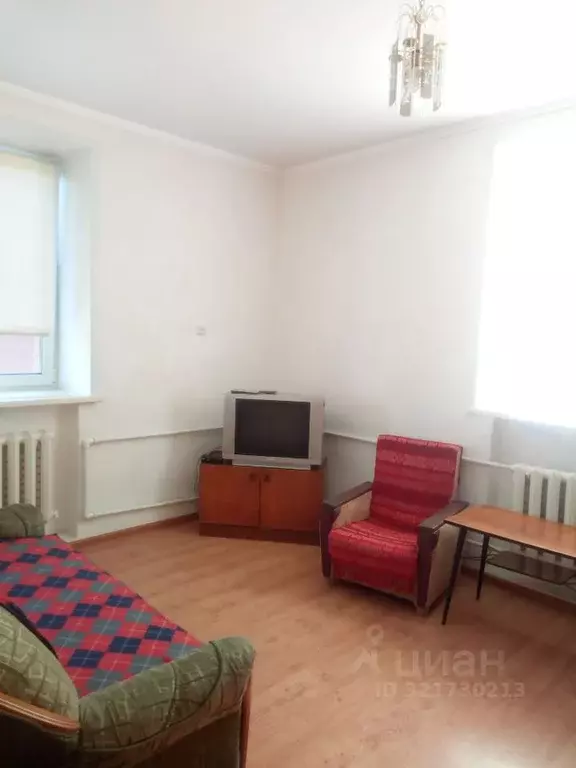 2-к кв. Омская область, Омск Привокзальный мкр, ул. Горького, 54 (44.0 ... - Фото 0