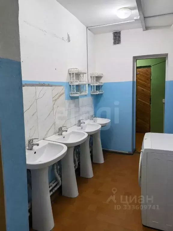 Комната Псковская область, Псков ул. Карла Маркса, 43 (12.0 м) - Фото 1