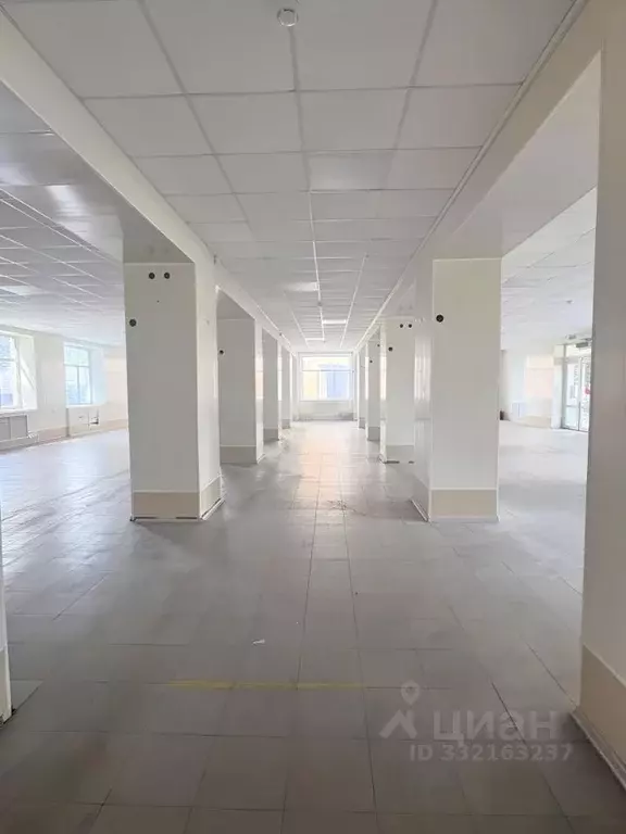 Помещение свободного назначения в Тульская область, Тула просп. ... - Фото 1