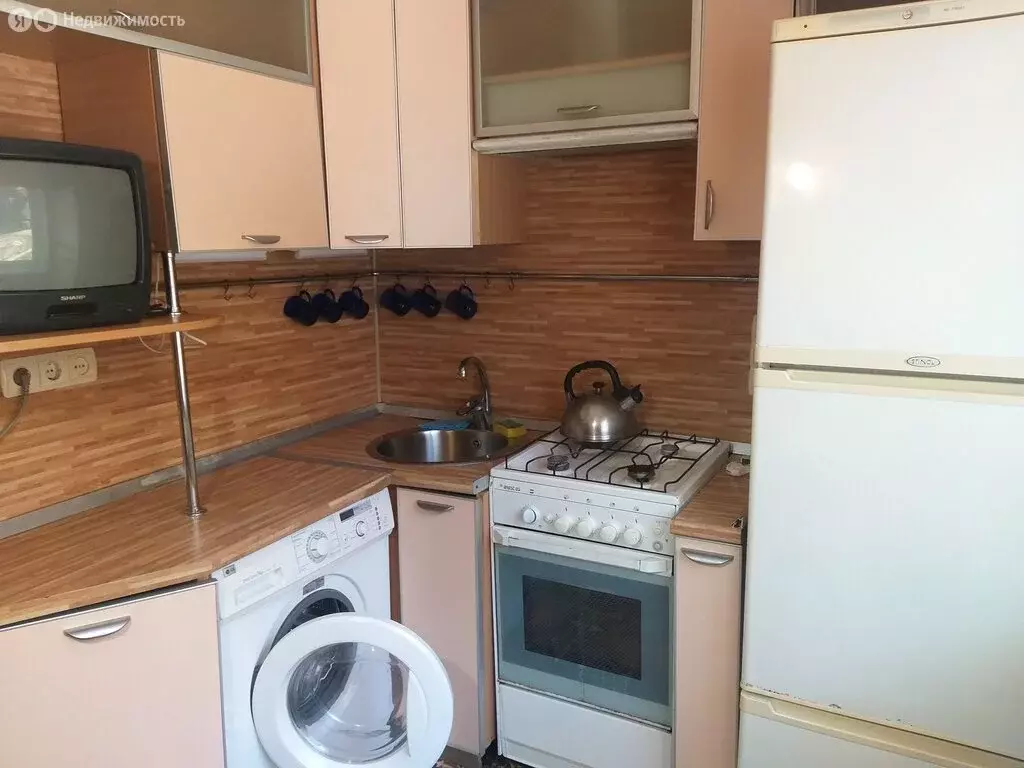 2-комнатная квартира: Туапсе, улица Судоремонтников, 62 (37.7 м) - Фото 0