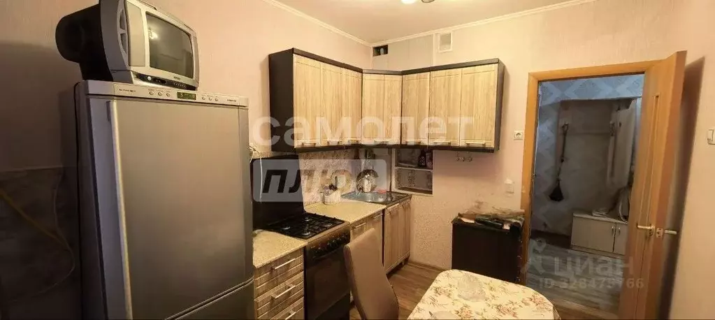 4-к кв. Курская область, Курск просп. Хрущева, 35 (72.0 м) - Фото 2