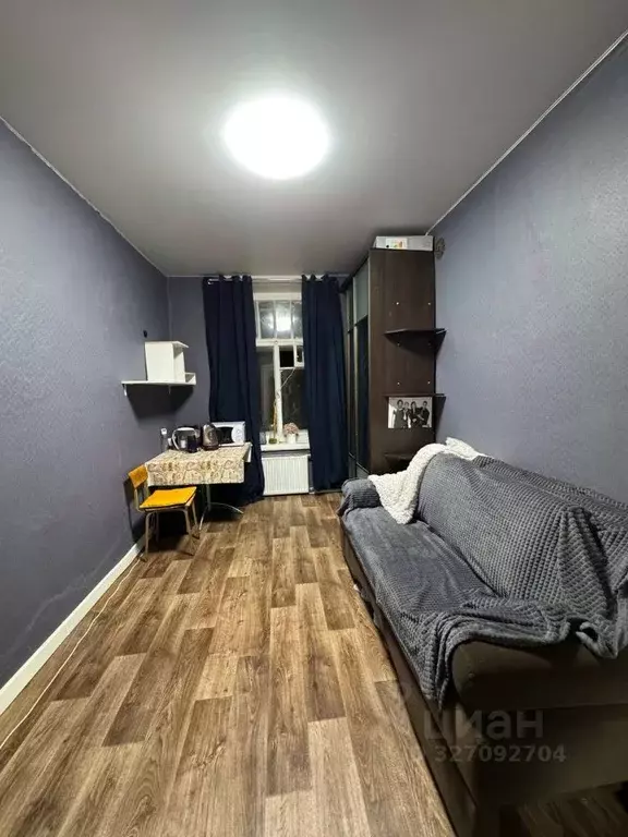 Комната Санкт-Петербург Ропшинская ул., 23 (13.2 м) - Фото 1