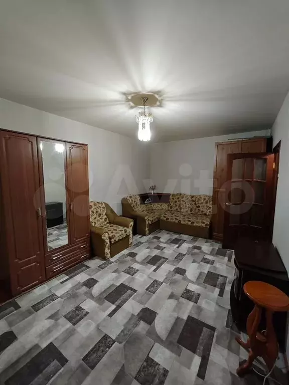 1-к. квартира, 32,6 м, 1/9 эт. - Фото 0