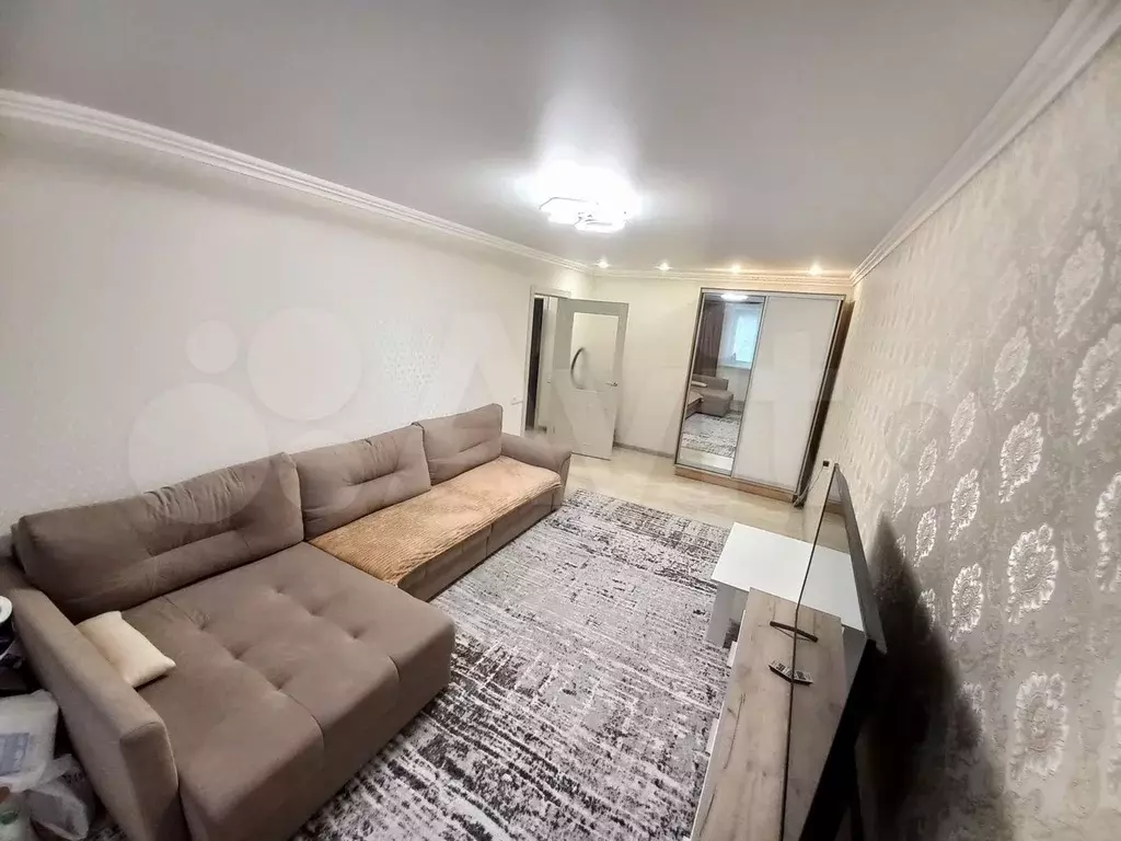 1-к. квартира, 40 м, 2/18 эт. - Фото 0